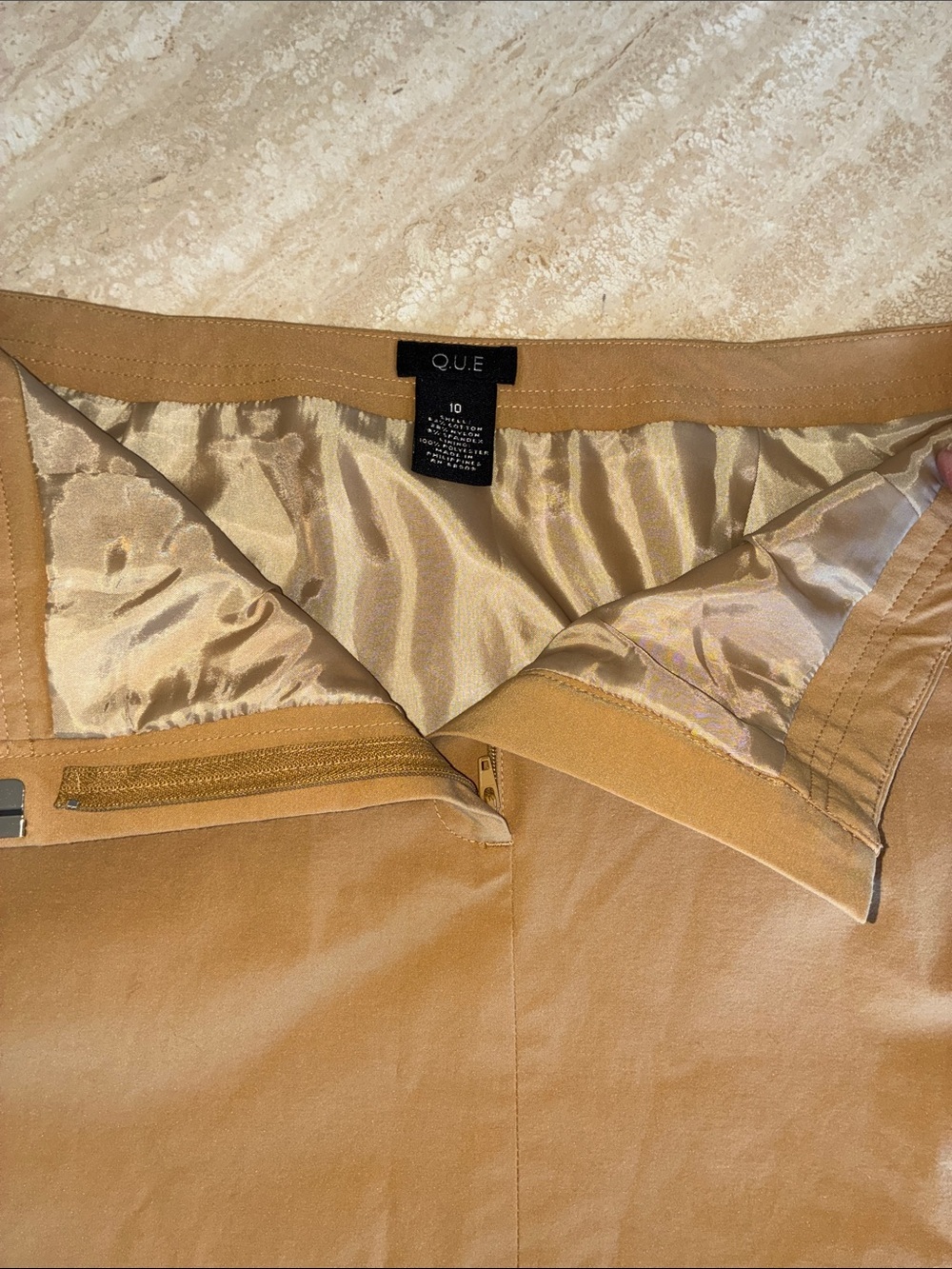 Que Skirt, Women's 10, Tan, Silver Snaps on side slits, zip front, pockets. EUC - Picture 9 of 16